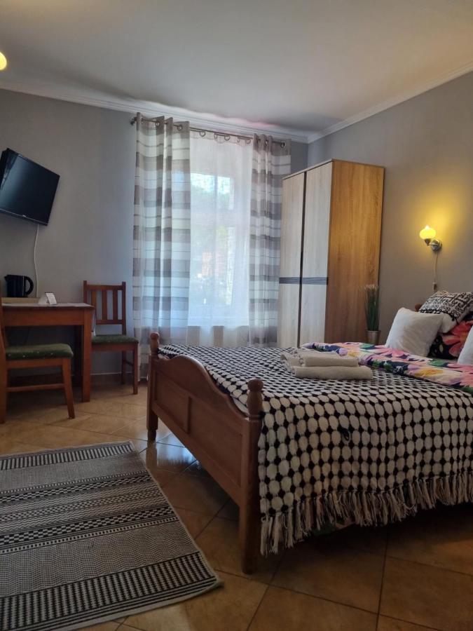 Hotel Zaulek Luban Extérieur photo